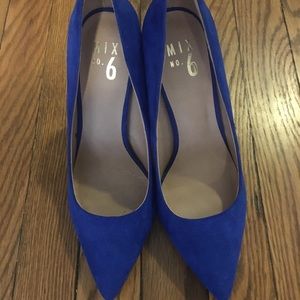 Mix No. 6 Blue pumps